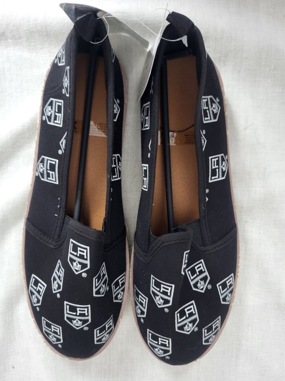 Los Angeles Kings Slip on Shoes XL (11-12) Espadrilles Canvas NWT NHL Hockey